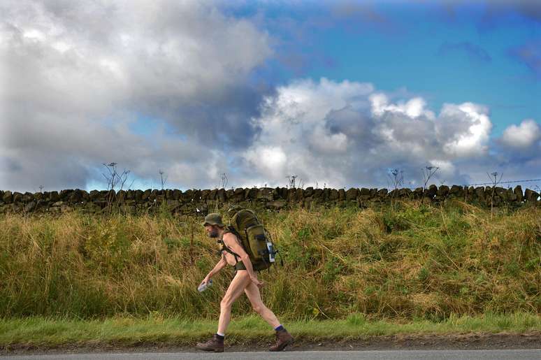 <p>Stephen Gough é conhecido no Reino Unido por caminhar sem roupas</p>