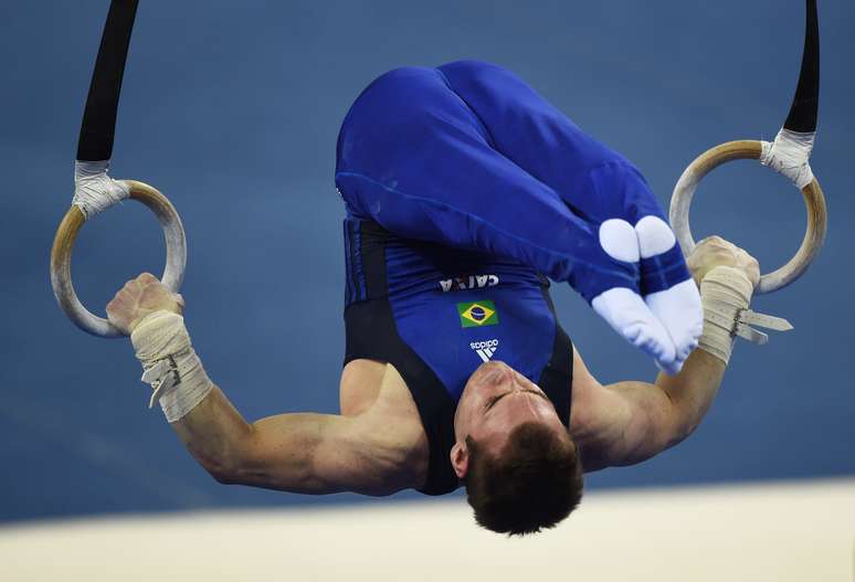 Arthur Zanetti durante apresenta&ccedil;&atilde;o; prata no Mundial