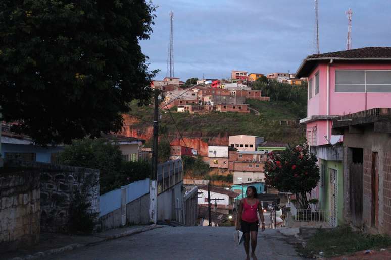 Sirinhaém, a 78 km do Recife, tem pouco mais de 40 mil habitantes e é dependente das lavouras de cana de açúcar