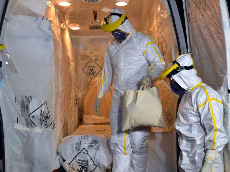 <p>O ebola colocou toda a comunidade internacional em alerta</p>