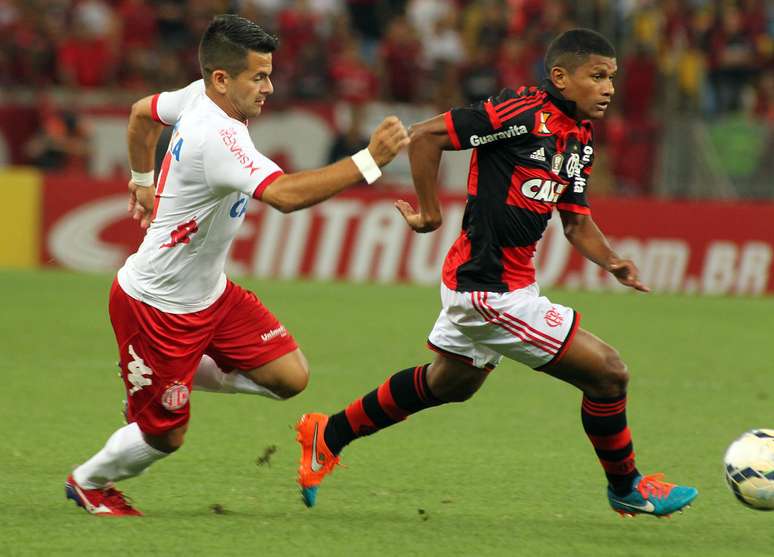 <p>Márcio Araújo acabou sendo substituído ainda na primeira etapa da partida por Gabriel</p>