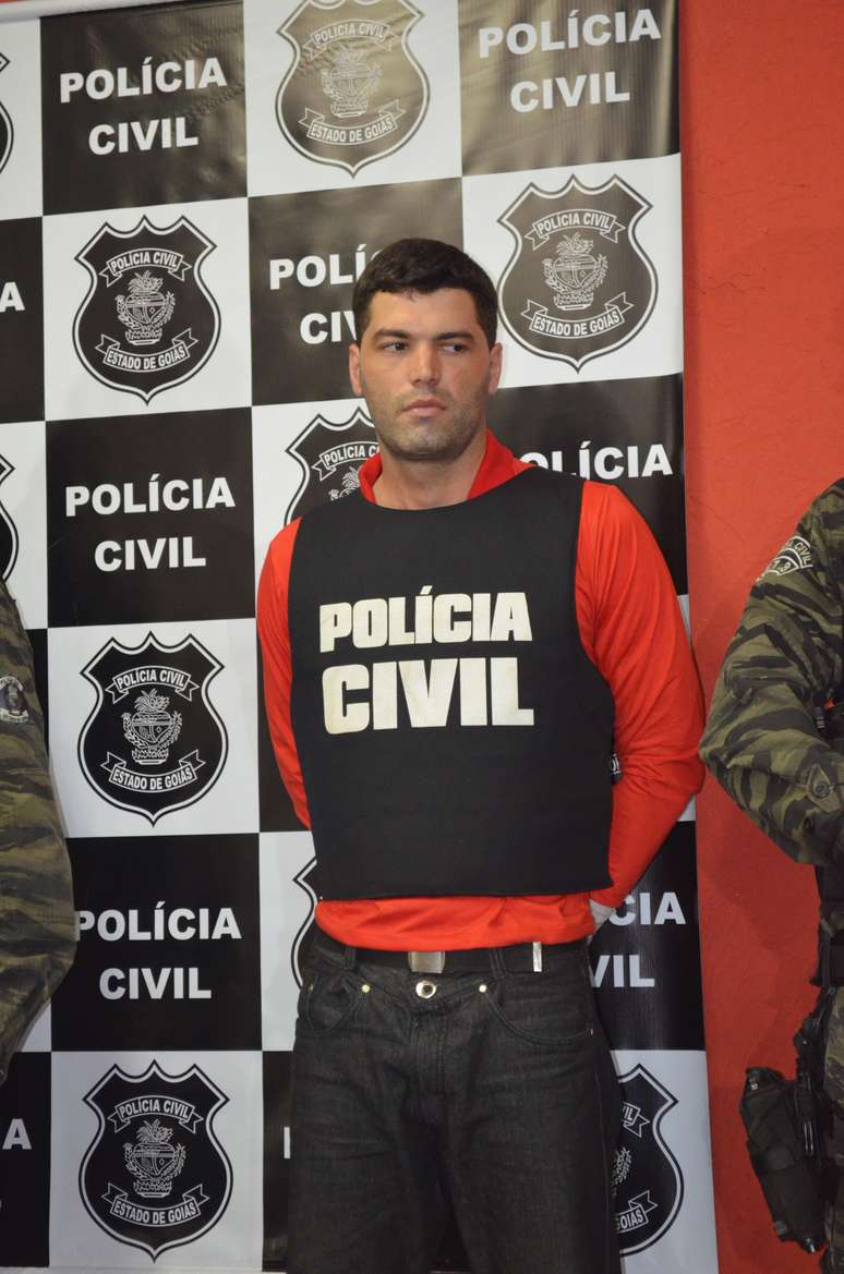 <p>Tiago Gomes após ser preso; ele disse ter matado cerca de 41 pessoas</p>