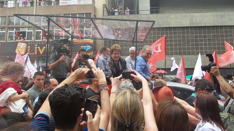 Dilma passeou por Curitiba nesta sexta-feira