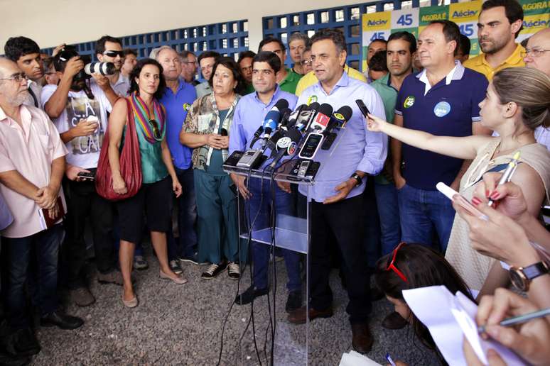 O candidato à Presidência Aécio Neves (PSDB) realizou um mega ato de campanha no Pelourinho, em Salvador (BA), nesta sexta-feira (17)