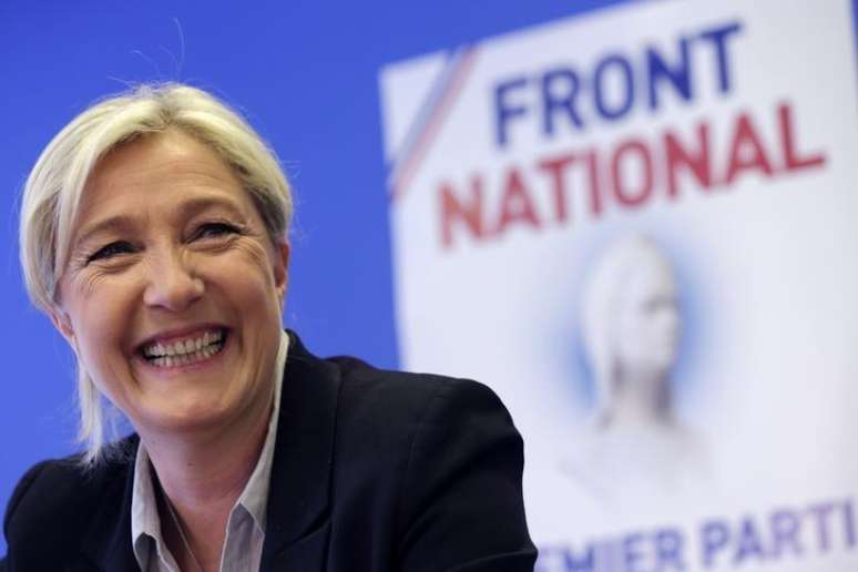 <p>Marine Le Pen, l&iacute;der francesa de extrema direita, em entrevista coletiva em Nanterre, em foto de 27/05/2014</p>