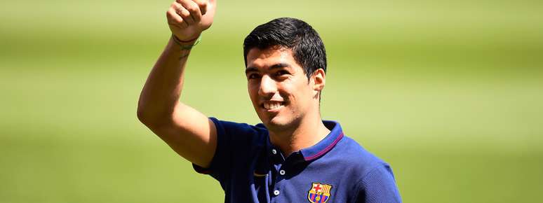 <p>Suárez já vai formar ataque com Messi e Neymar</p>