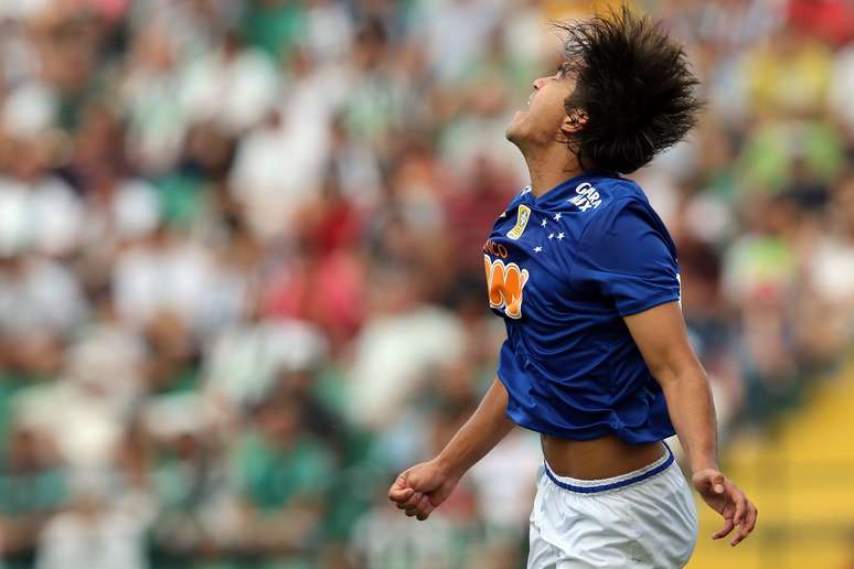 <p>Marcelo Moreno mais uma vez foi escalado para comandar ataque do Cruzeiro. Desta vez n&atilde;o funcionou, e o clube empatou por 1 a 1.</p>