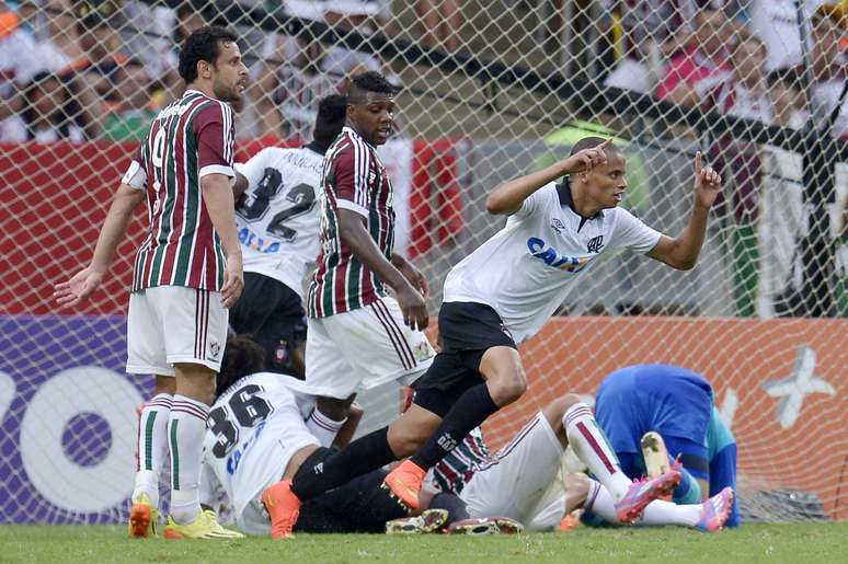 <p>Atlético-PR chegou ao empate aos 46min do segundo tempo, mas sofreu empate dois minutos depois</p>