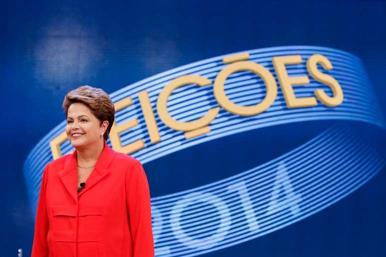 Dilma Rousseff (PT) durante o debate na TV Globo nesta sexta-feira