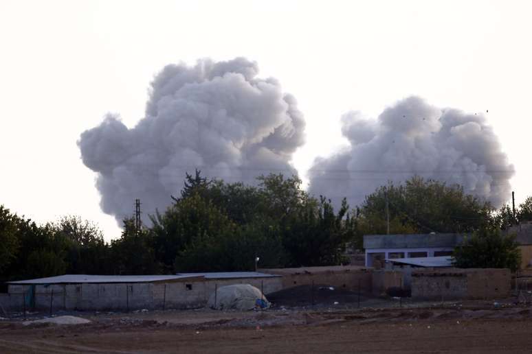 Bombardeios realizados pela coalizão atingiram região de Kobani neste sábado