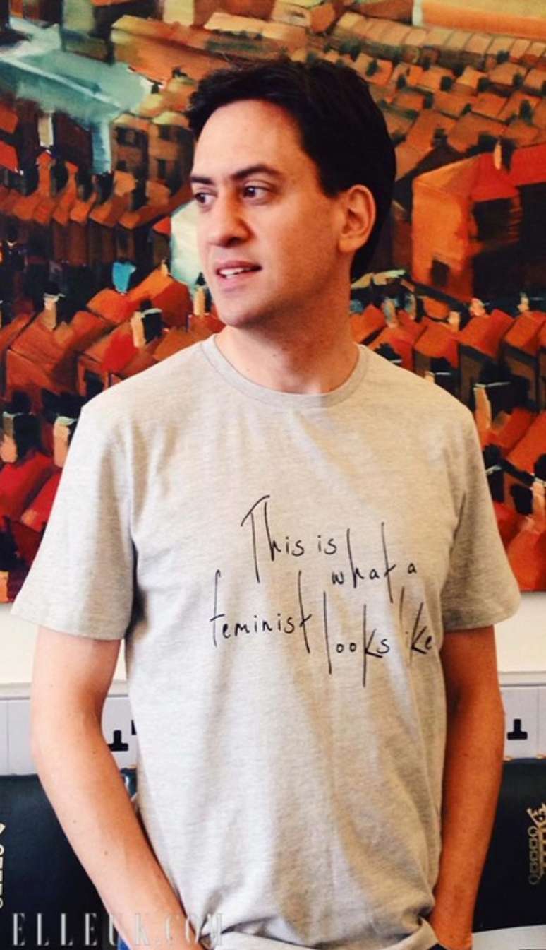 <p>Ed Miliband, atual líder da oposição e do Partido Trabalhista do Reino Unido,  topou usar a tão polêmica camiseta</p>