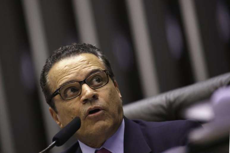 <p>Presidente da C&acirc;mara dos Deputados, Henrique Eduardo Alves, durante sess&atilde;o do Congresso em Bras&iacute;lia</p>