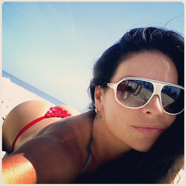 Solange Gomes postou foto nesta quarta-feira (29)