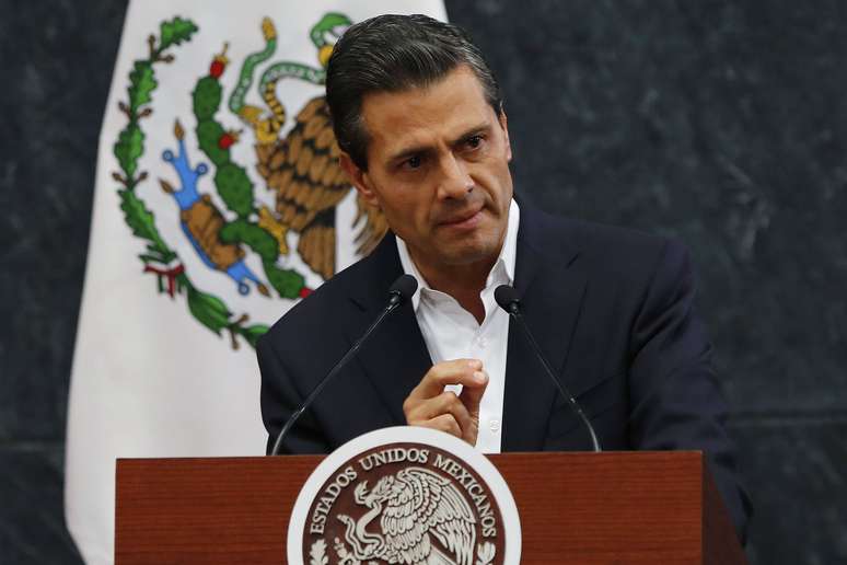 O presidente mexicano se reuniu com os pais dos 43 estudantes desaparecidos 
