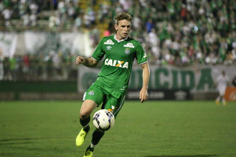 <p>Após um bom ano na Chapecoense, Fabiano atuará no Cruzeiro</p>