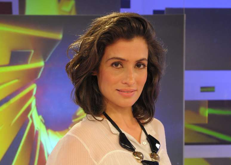 Renata apostou no clássico corte Chanel médio 