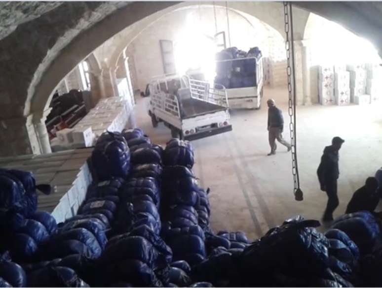 <p>Mosteiro São Tiago Mutilado recolhe e distribiu alimentos, remédios e cobertores aos sírios</p>