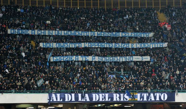 Napoli terá torcida única no duelo de crescente rivalidade
