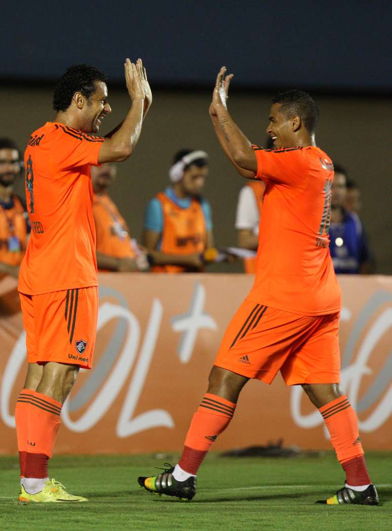 Centroavante comemora o primeiro gol do Fluminense