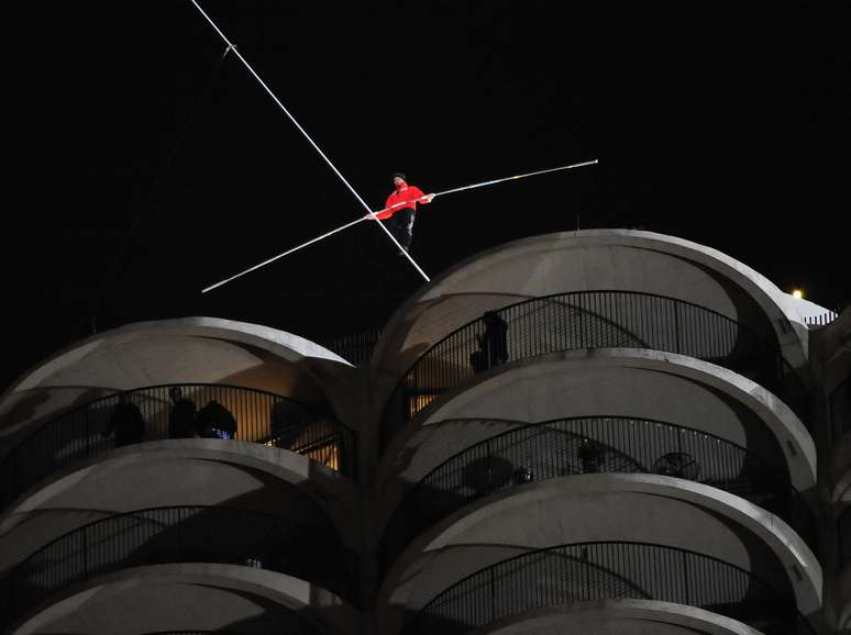Nik Wallenda desafiou a morte em desafio 
