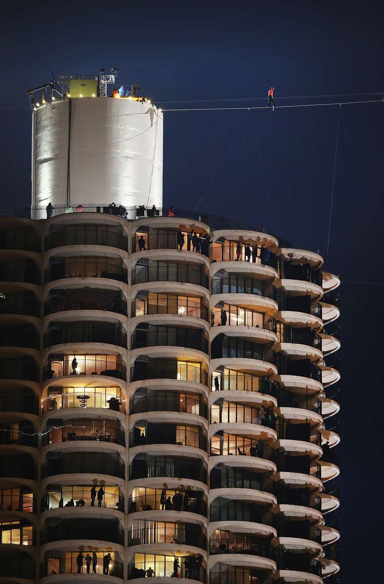 Nik Wallenda desafiou a morte em desafio 