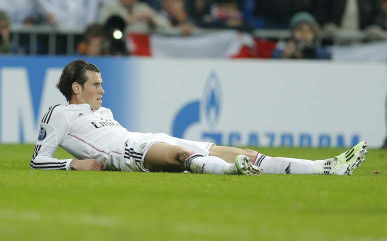 Gareth Bale entrou na etapa final e ainda teve tempo de carimbar o travessão dos ingleses