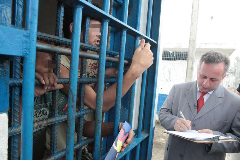 <p>Juízes fazem mutirão em presídio de Rondônia</p>