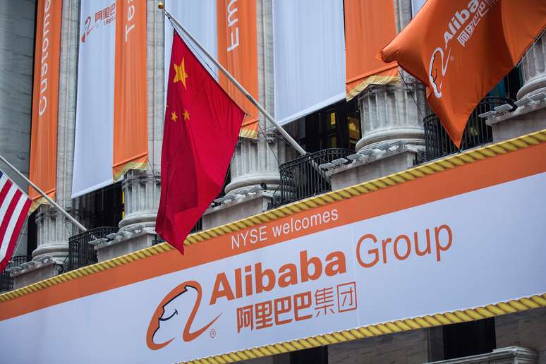 <p>O Alibaba já pode ser considerada uma das dez maiores ações negociadas nos Estados Unidos</p>