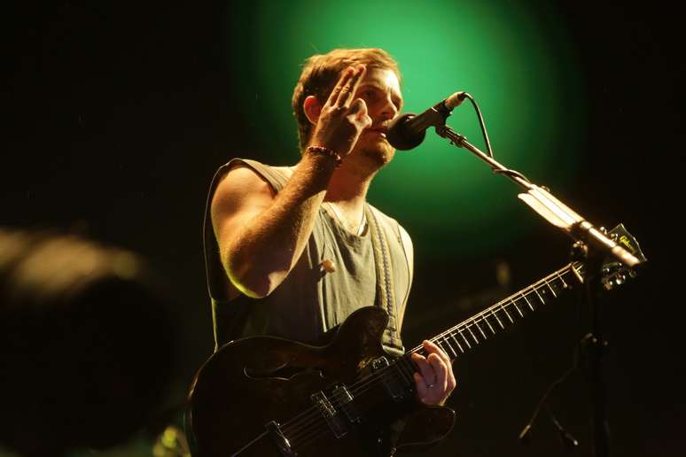 Kings Of Leon se apresentou neste s&aacute;bado (8) no Rio de Janeiro 