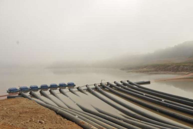 <p>De acordo com os registros da Sabesp, nestes 19 dias de outubro, o acumulado de chuva sobre o Cantareira está em 90,2 milímetros</p>