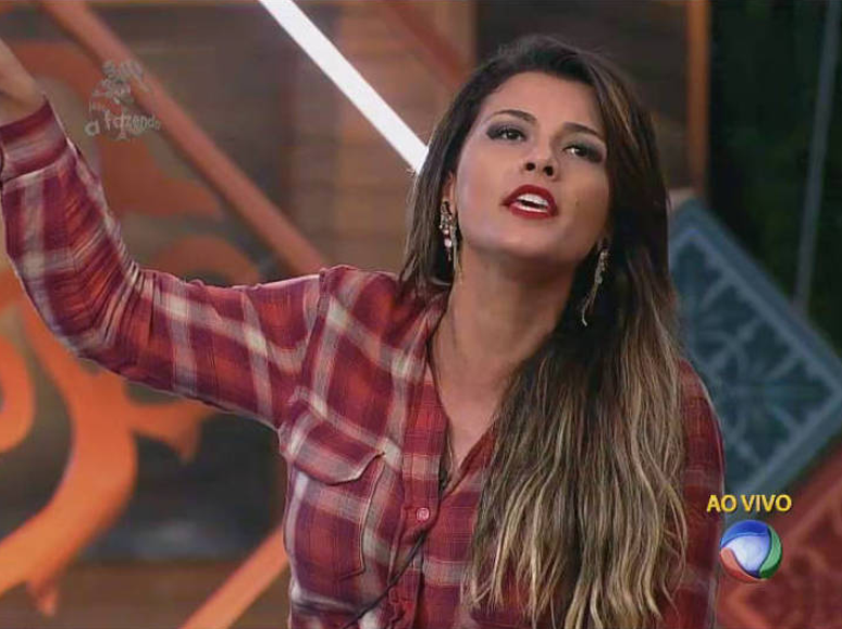 Babi Rossi solta o verbo em cima de Bruna 