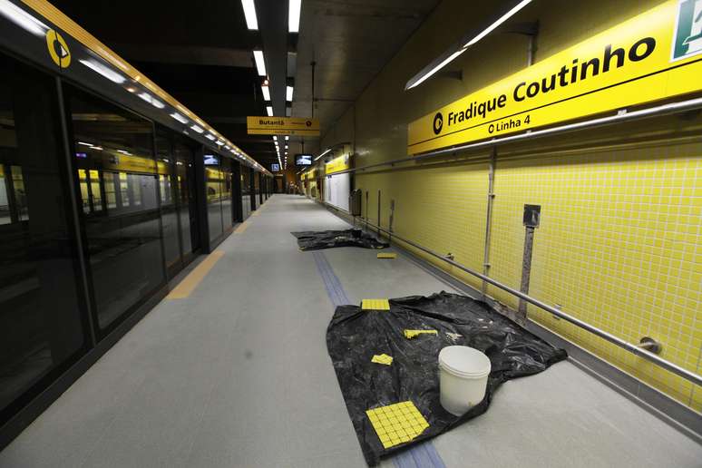 Esta&ccedil;&atilde;o Fradique Coutinho, da Linha 4-Amarela do Metr&ocirc;