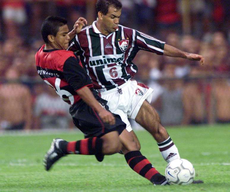 Fluminense subiu &agrave; S&eacute;rie A em 2000 atrav&eacute;s de canetada