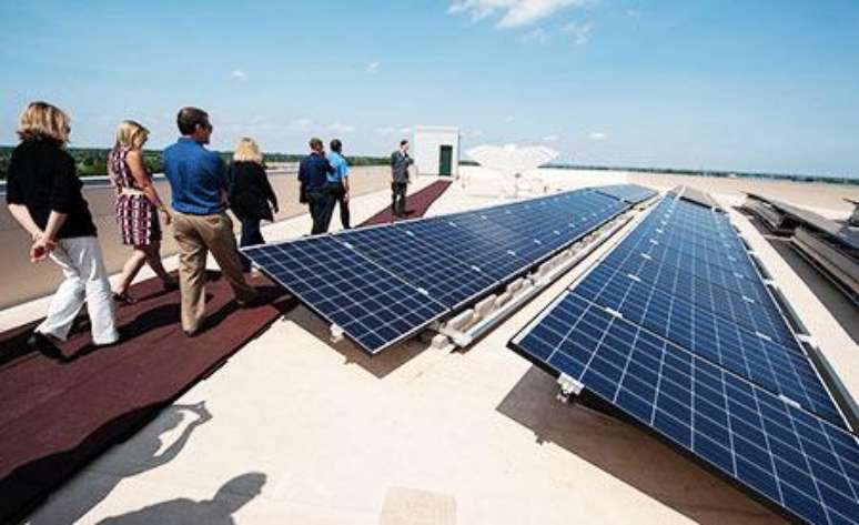 <p>Governo deveria criar financiamento para energia solar, diz pesquisadores</p>