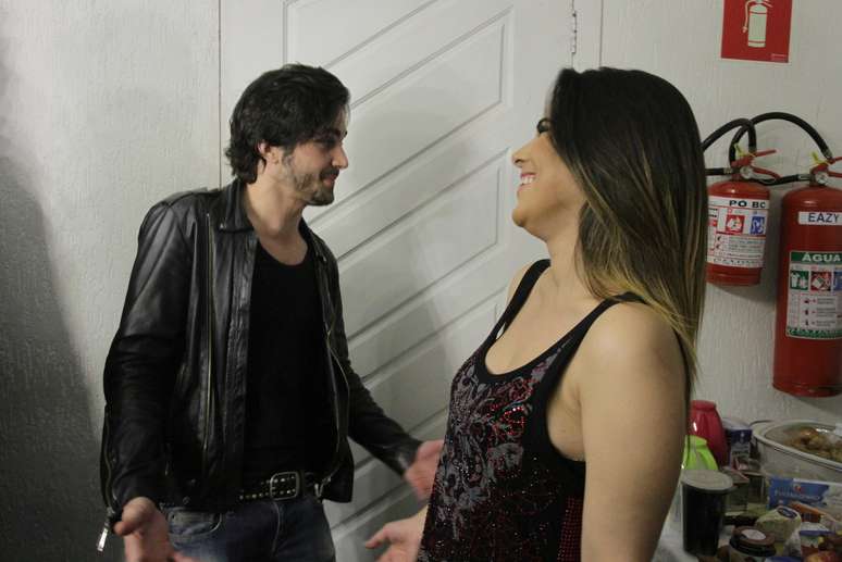 Fiuk compareceu ao show da cantora Wanessa em uma balada de S&atilde;o Paulo na madrugada deste domingo (16)