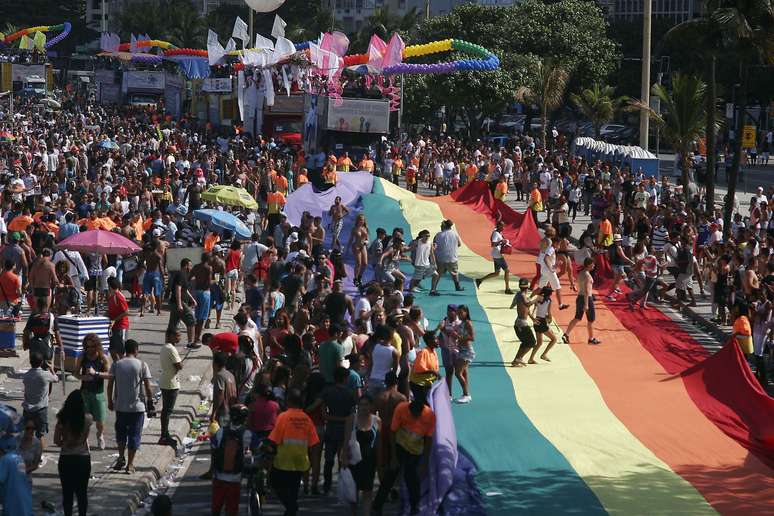 <p>Comunidade LGBT sofreu com a violência na última Parada Gay de Copacabana</p>