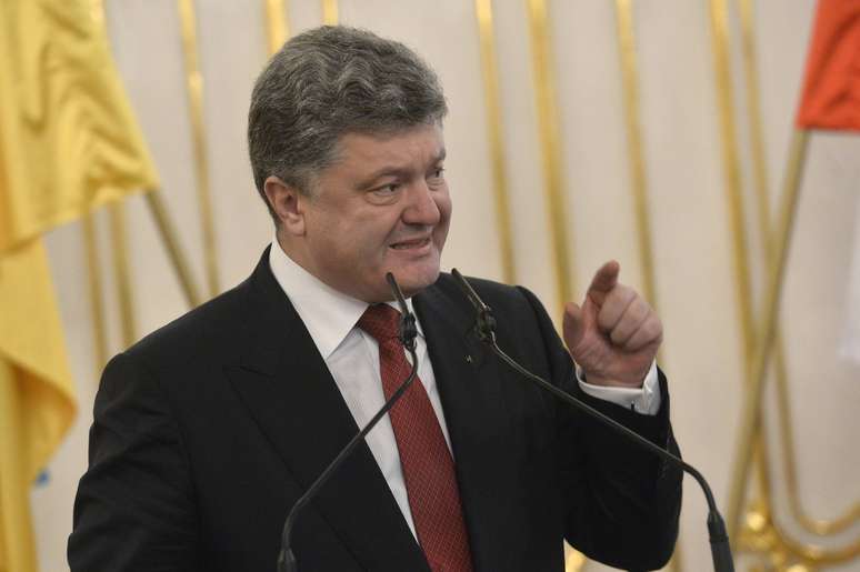 <p>&quot;Eu n&atilde;o tenho medo de uma guerra com as tropas russas&quot;, diz Petro Poroshenko, presidente da Ucr&acirc;nia</p>