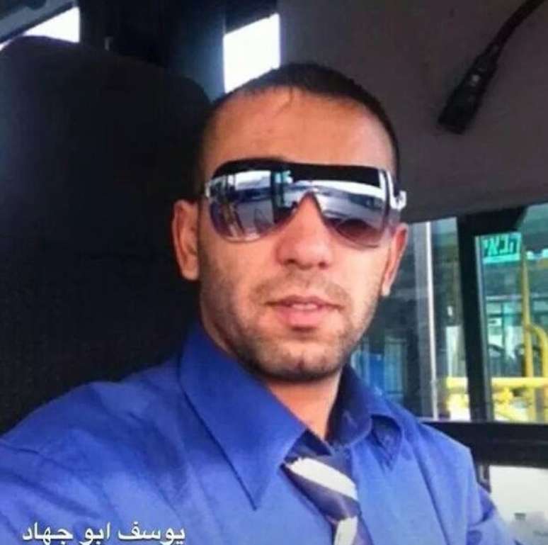 Yusuf Hasan al-Ramouni tinha 32 anos e foi encontrado enforcado no ônibus