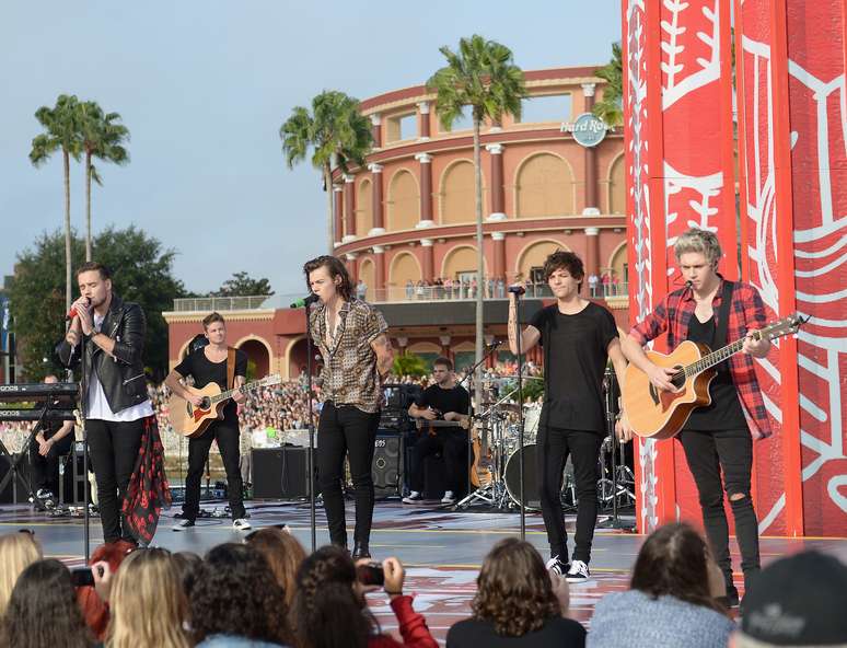 One Direction participa de programa de televisão 