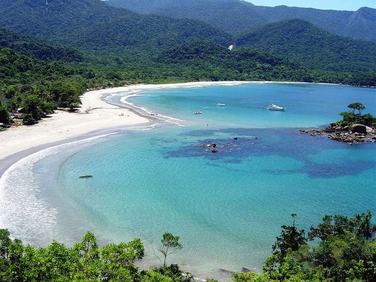As praias são os principais destinos das excursões em Ilhabela