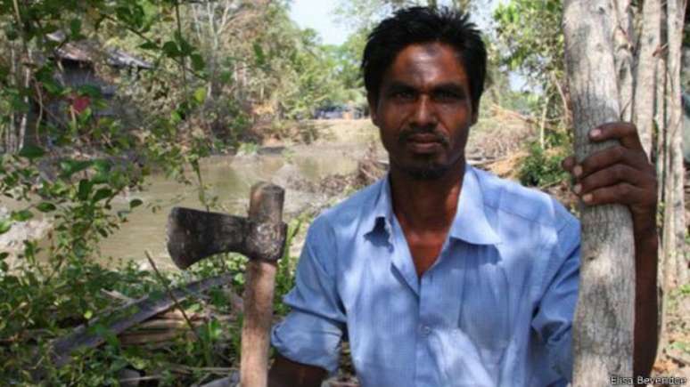 Pescador conta que urrou para tentar assustar tigre antes de ser socorrido por amigos 