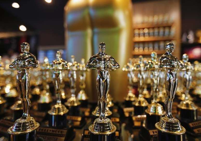 Réplicas de estatueta do Oscar à venda em loja de Hollywood. 28/02/2014