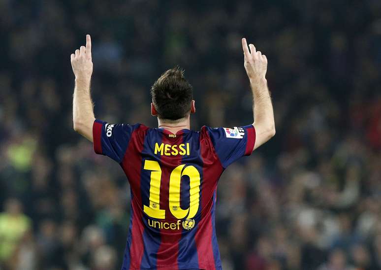 <p>Messi chegou a 253 gols no Campeonato Espanhol, superando os 251 de Telmo Zarra</p>