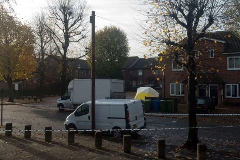 Região de Londres onde aconteceu os crimes: polícia foi chamada por volta das 14h deste domingo