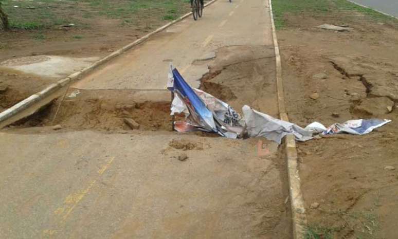 <p>Segundo a prefeitura, as ciclovias estão no cronograma da operação tapa buraco</p>