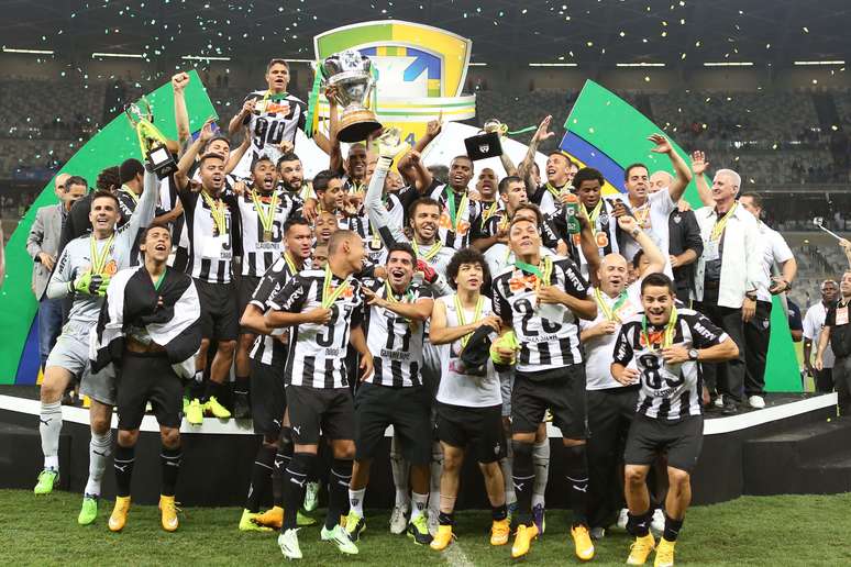 Atleticanos levantaram taça da Copa do Brasil de 2014 no Mineirão