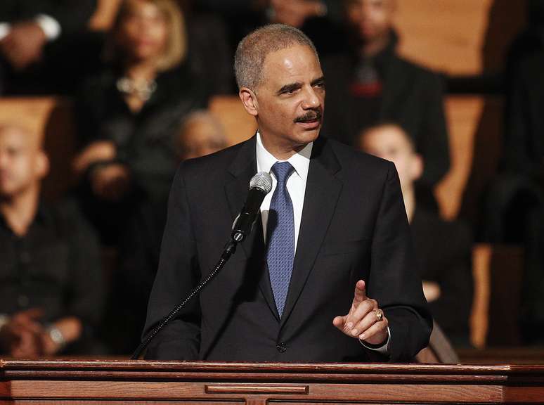 Secretário de Justiça dos Estados Unidos, Eric Holder, anunciou que seu departamento lançará, nos próximos dias, novas diretrizes