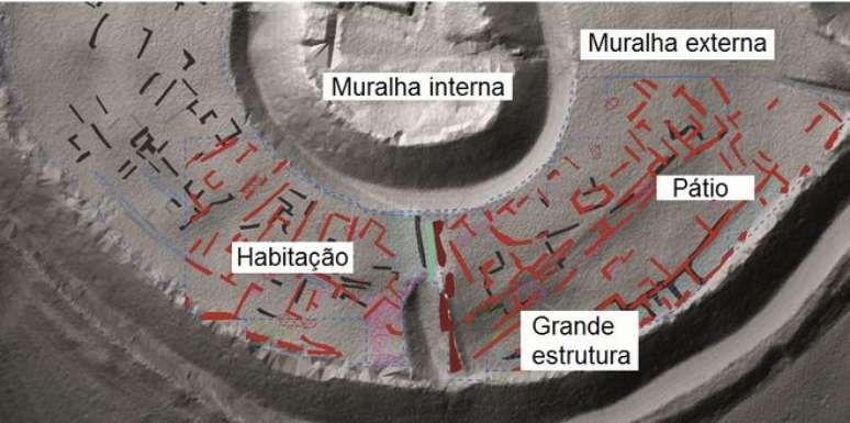 Aplicando modernas técnicas de varredura, pesquisadores reproduzem estruturas de fortaleza pré-histórica e cidade medieval na Inglaterra.