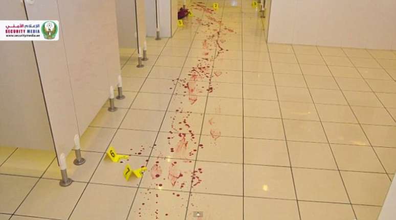 Polícia encontrou corpo da professora em poça de sangue no banheiro
