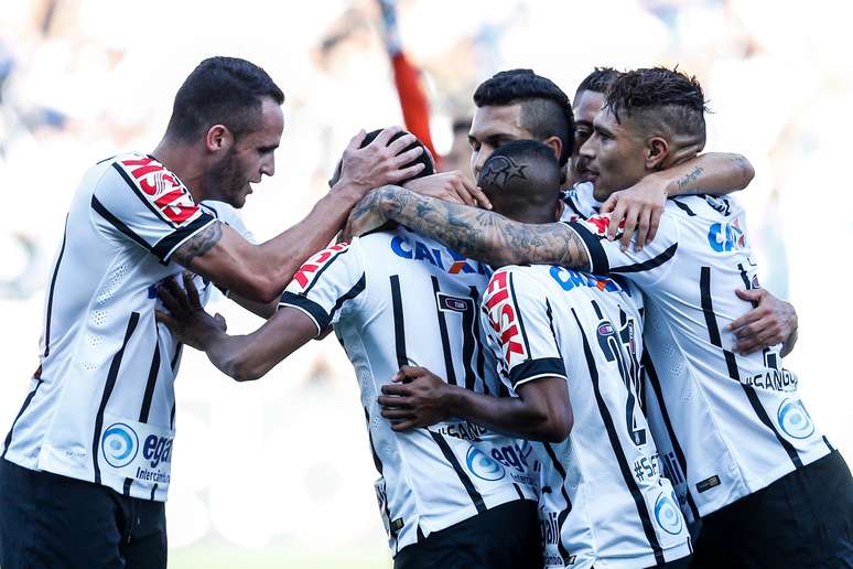 <p>Corinthians vai enfrentar Once Caldas ou Santa Fé</p>